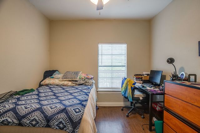 2410 S 2nd Street, Waco, TX 76706