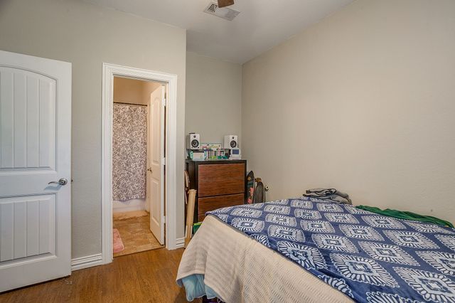 2410 S 2nd Street, Waco, TX 76706