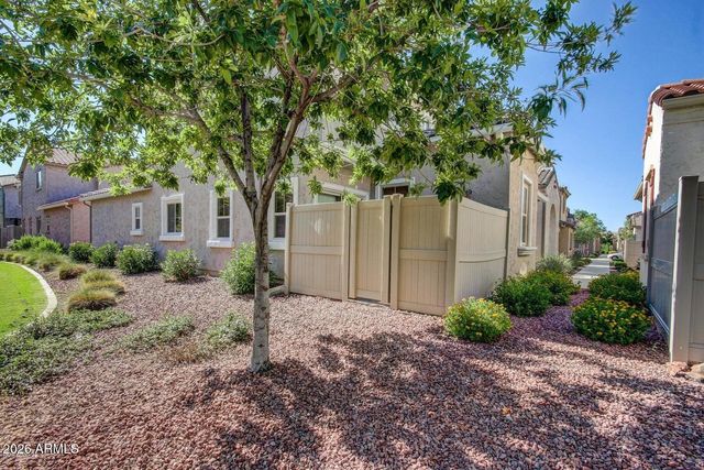 2152 W MONTE CRISTO Avenue, Phoenix, AZ 85023