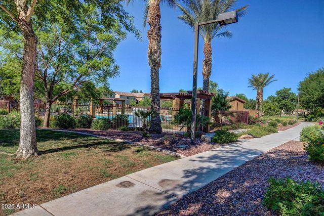 2152 W MONTE CRISTO Avenue, Phoenix, AZ 85023