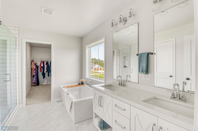 6176 Marigold Loop S, Fargo, ND 58104