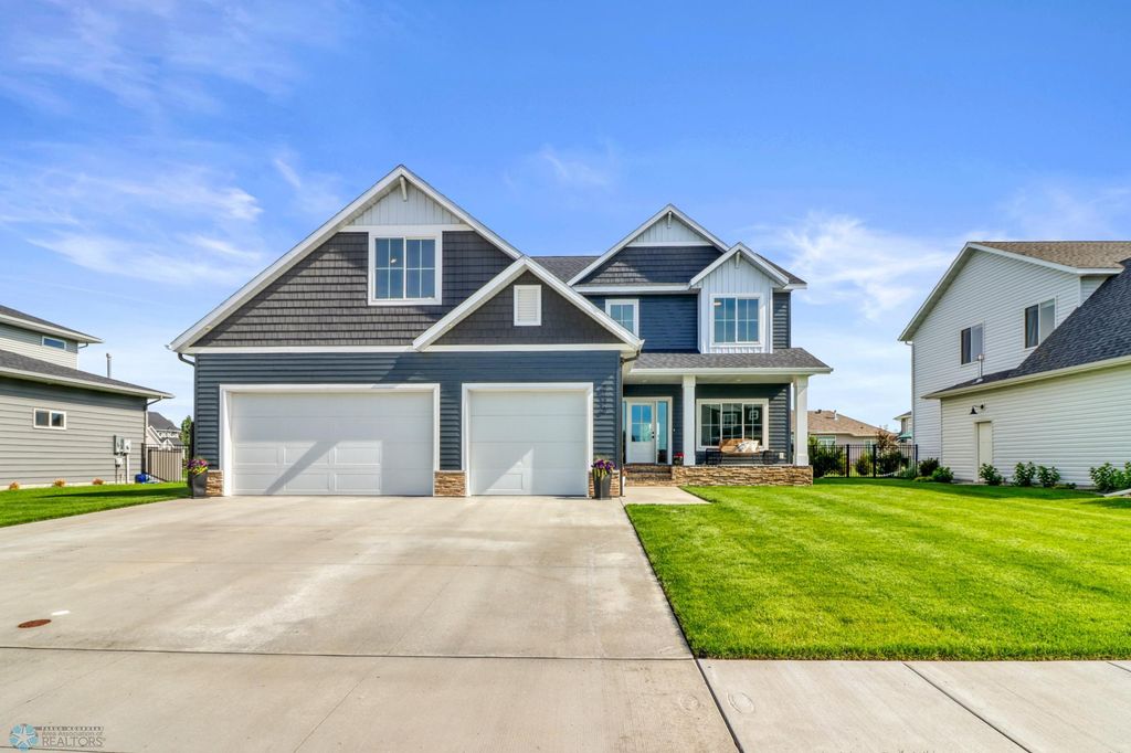 6176 Marigold Loop S, Fargo, ND 58104