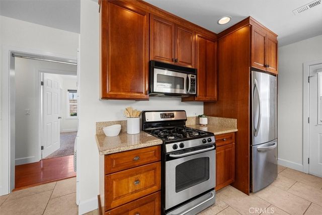 816 Grandview, Fullerton, CA 92832