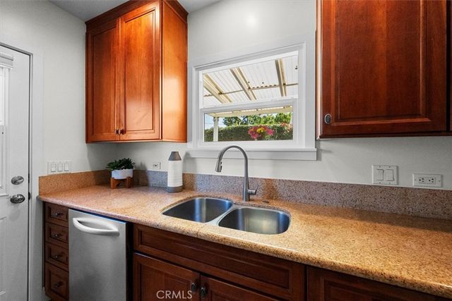 816 Grandview, Fullerton, CA 92832