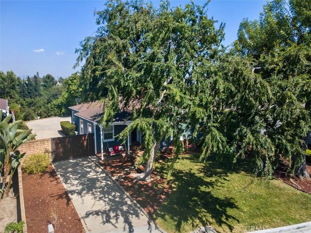 816 Grandview, Fullerton, CA 92832