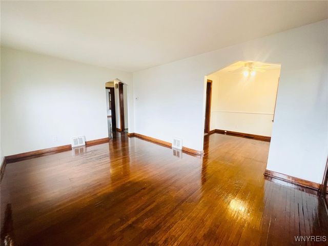 1176 Tonawanda Street, Tonawanda, NY 14207