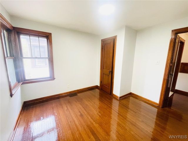 1176 Tonawanda Street, Tonawanda, NY 14207