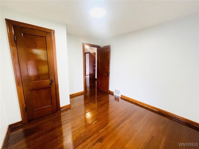 1176 Tonawanda Street, Tonawanda, NY 14207