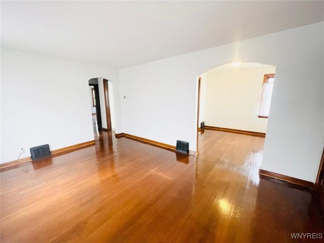 1176 Tonawanda Street, Tonawanda, NY 14207