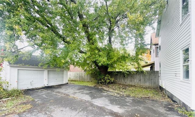 1176 Tonawanda Street, Tonawanda, NY 14207