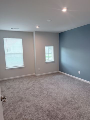 1322 Crescent Ridge, Gallatin, TN 37066
