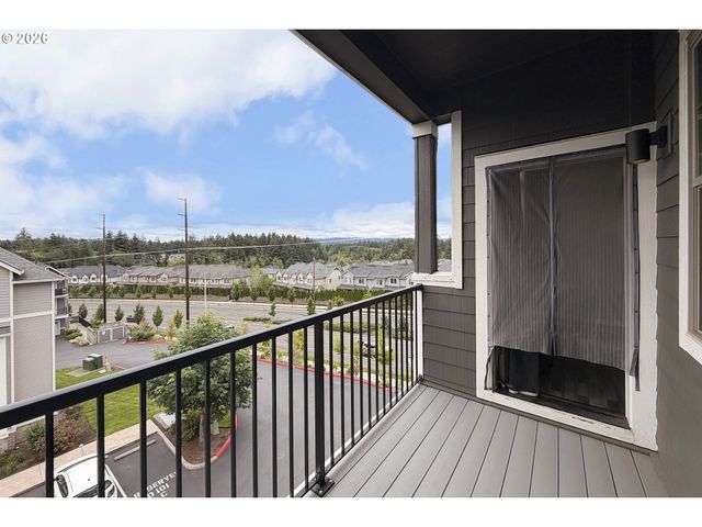 17181 Sw SNOWDALE St 301, Beaverton, OR 97007