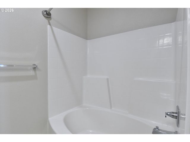 17181 Sw SNOWDALE St 301, Beaverton, OR 97007