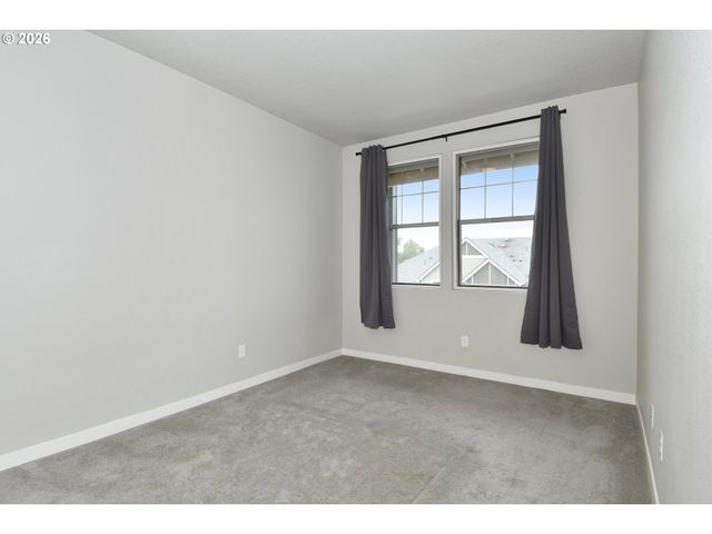17181 Sw SNOWDALE St 301, Beaverton, OR 97007