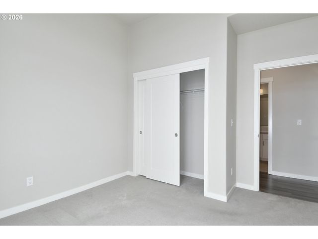 17181 Sw SNOWDALE St 301, Beaverton, OR 97007