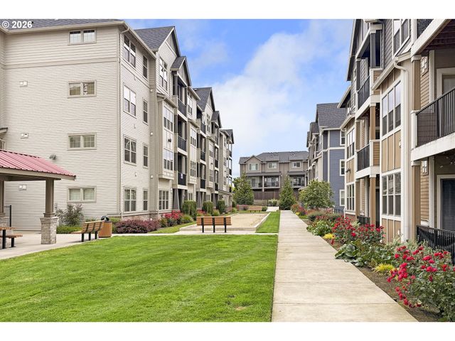 17181 Sw SNOWDALE St 301, Beaverton, OR 97007