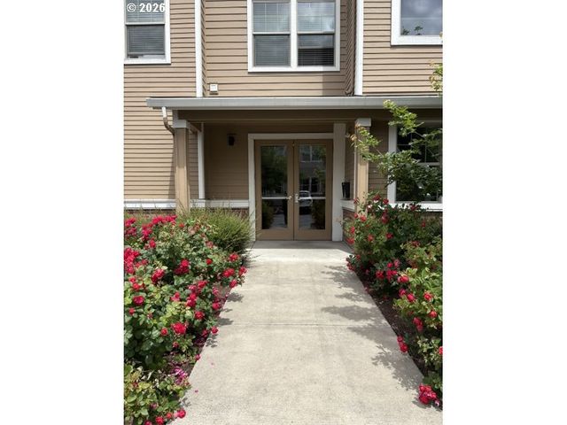 17181 Sw SNOWDALE St 301, Beaverton, OR 97007