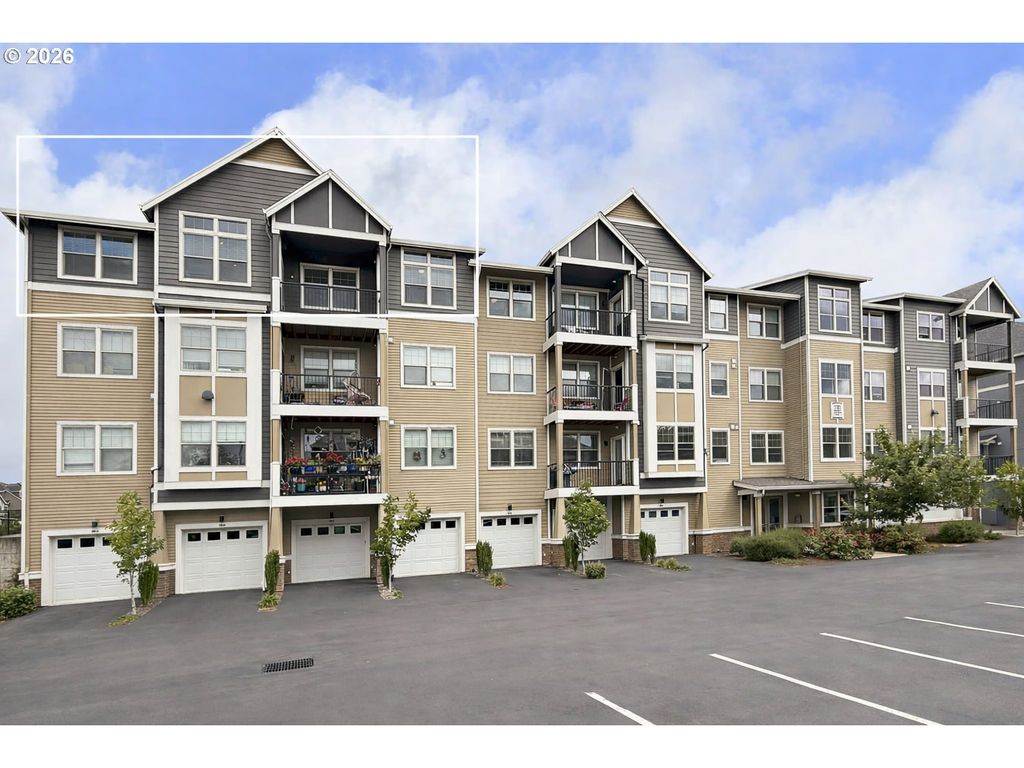 17181 Sw SNOWDALE St 301, Beaverton, OR 97007