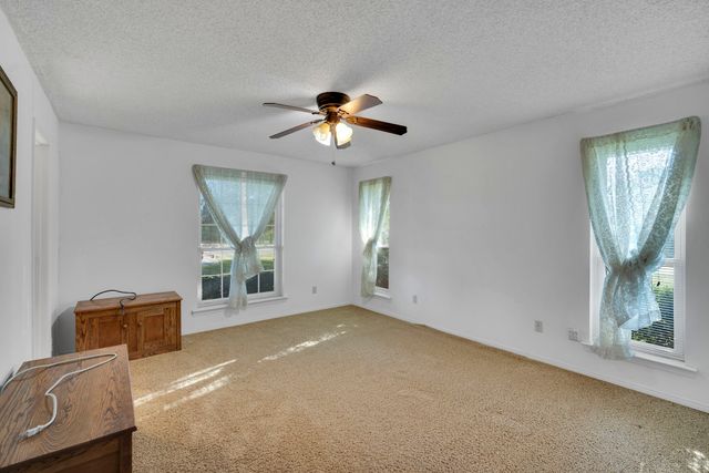 214 Willow Creek Lane, Ovilla, TX 75154