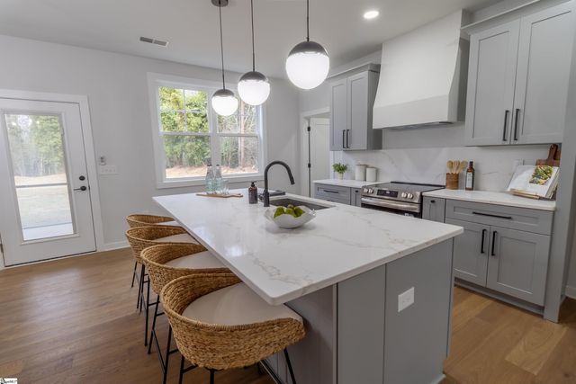 112 Spartanburg Street, Greenville, SC 29609