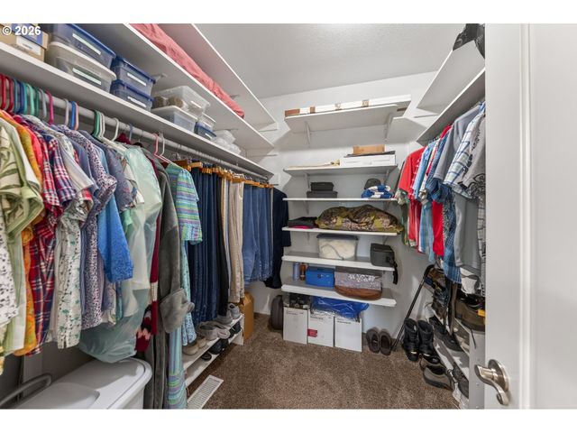 6985 GARDEN VALLEY Rd, Roseburg, OR 97471