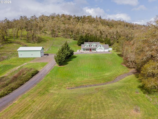 6985 GARDEN VALLEY Rd, Roseburg, OR 97471