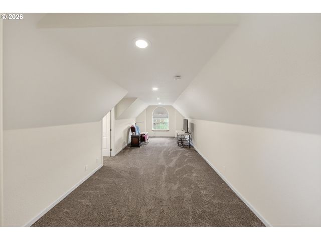 6985 GARDEN VALLEY Rd, Roseburg, OR 97471