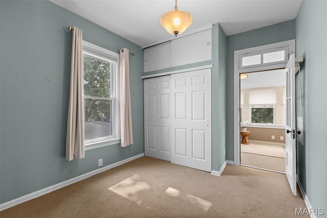 7448 Flora Avenue, Maplewood, MO 63143