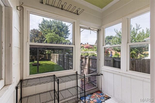 7448 Flora Avenue, Maplewood, MO 63143