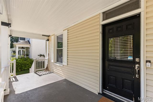 7448 Flora Avenue, Maplewood, MO 63143