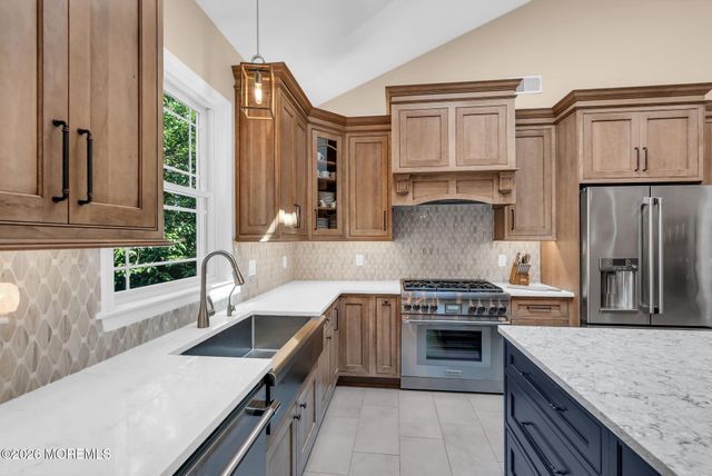 4 Saddlebrook Road, Millstone, NJ 08535