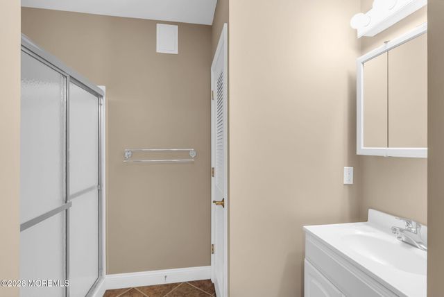 4 Saddlebrook Road, Millstone, NJ 08535