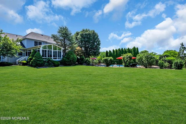 4 Saddlebrook Road, Millstone, NJ 08535