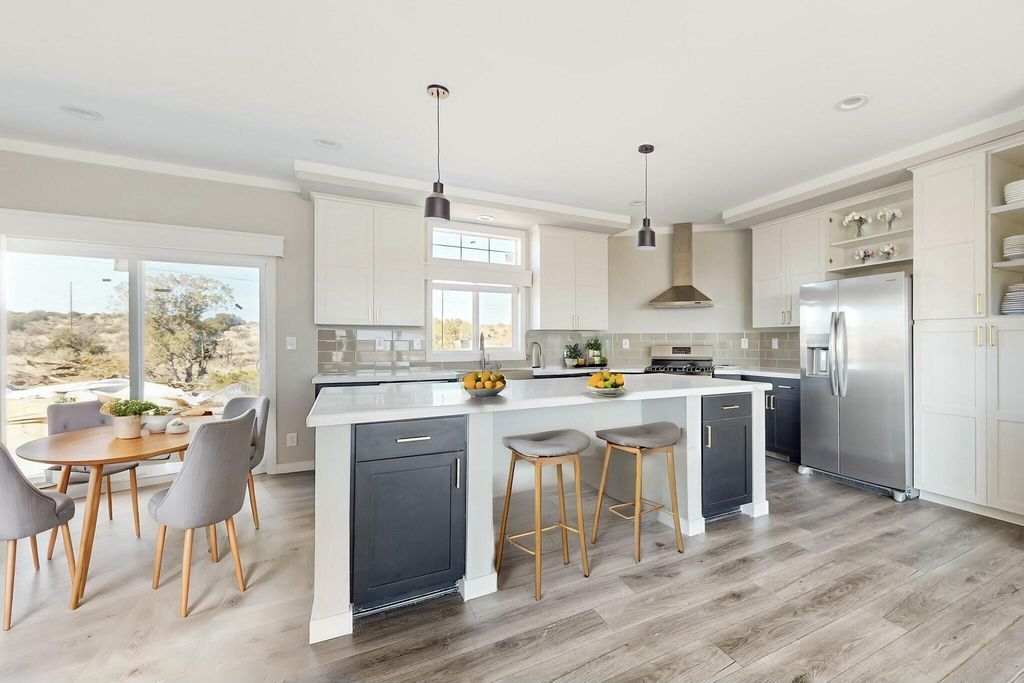 4017 Hanley Road NE, Rio Rancho, NM 87144