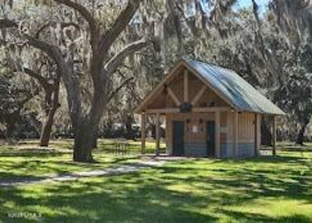 2215 National Street, Beaufort, SC 29902