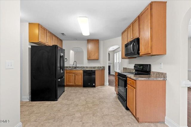 112 Tyler Gate Lane, Holly Springs, NC 27540