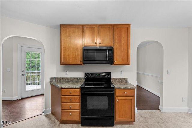 112 Tyler Gate Lane, Holly Springs, NC 27540