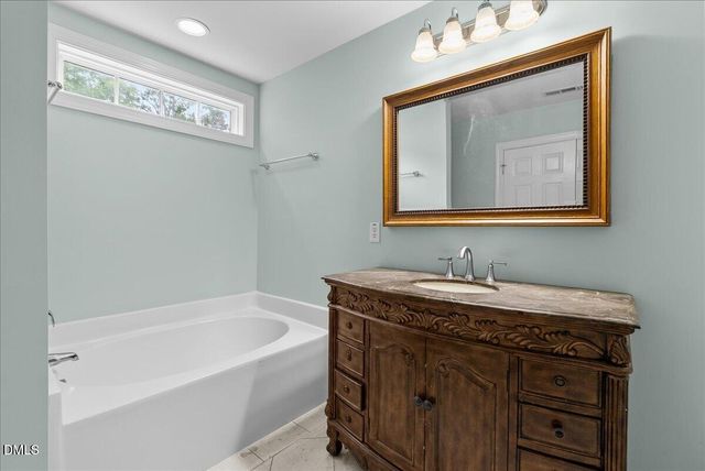 112 Tyler Gate Lane, Holly Springs, NC 27540