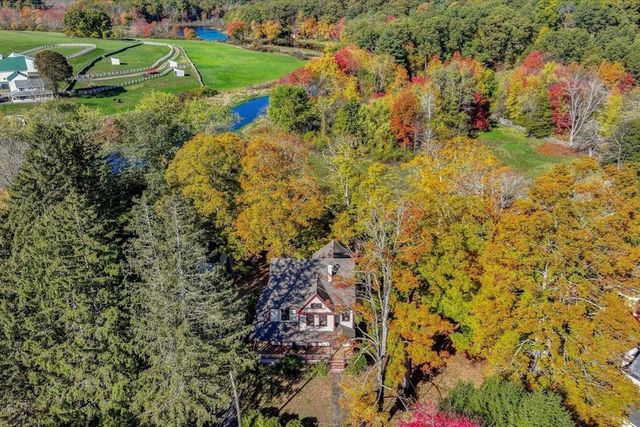 451 Gleasondale Rd, Stow, MA 01775