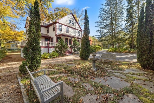 451 Gleasondale Rd, Stow, MA 01775