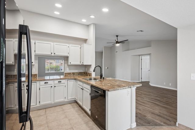 8734 W Bloomfield Road, Peoria, AZ 85381