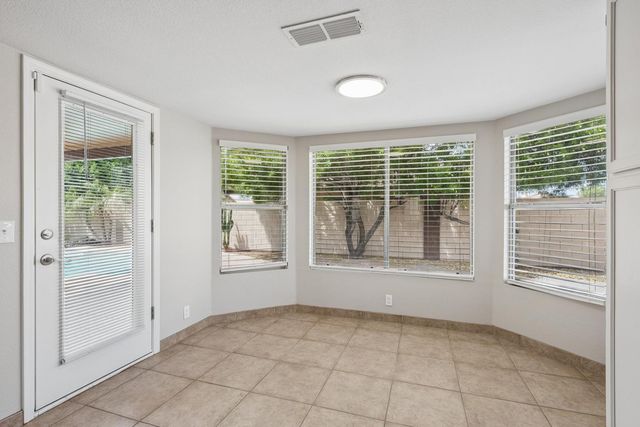 8734 W Bloomfield Road, Peoria, AZ 85381