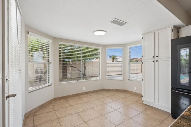 8734 W Bloomfield Road, Peoria, AZ 85381