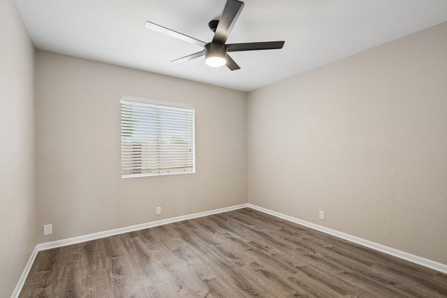 8734 W Bloomfield Road, Peoria, AZ 85381