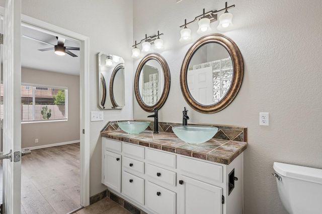 8734 W Bloomfield Road, Peoria, AZ 85381