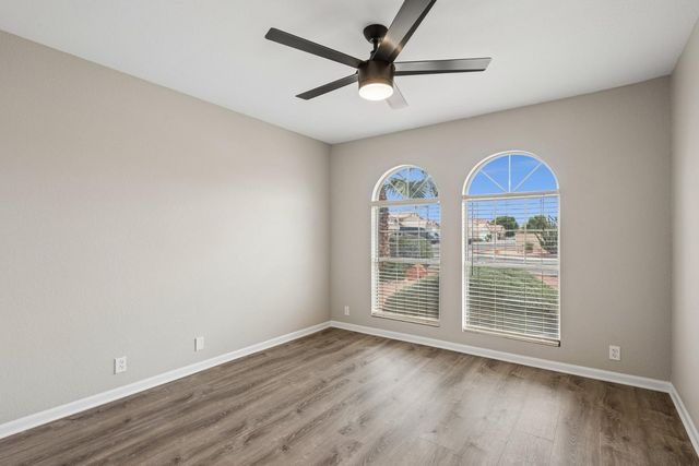 8734 W Bloomfield Road, Peoria, AZ 85381