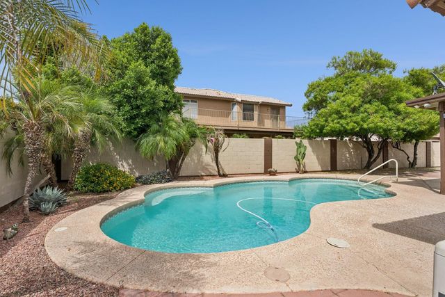 8734 W Bloomfield Road, Peoria, AZ 85381