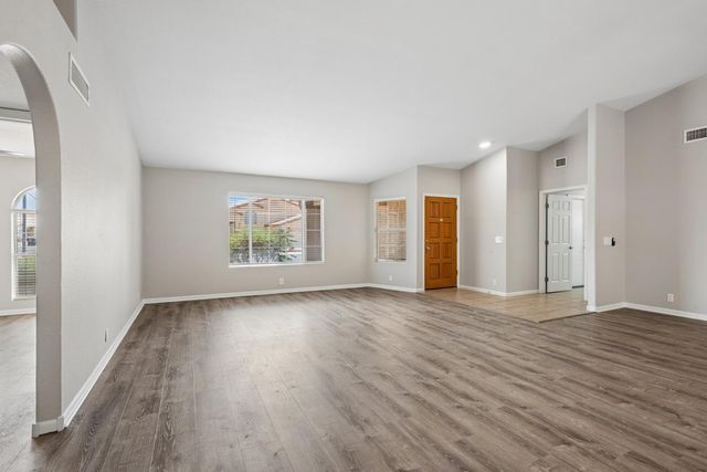 8734 W Bloomfield Road, Peoria, AZ 85381