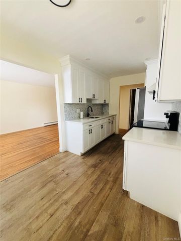6 Rolling Way 6D, Peekskill, NY 10566