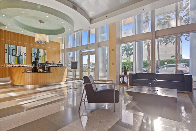 175 SW 7th St 1710, Miami, FL 33130